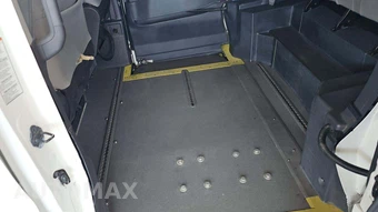 2022 Toyota Sienna LE 8-Passenger 120.5" WB - miniatura 33