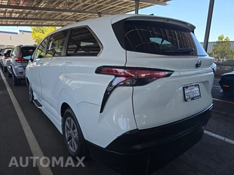 2022 Toyota Sienna LE 8-Passenger 120.5" WB - miniatura 6