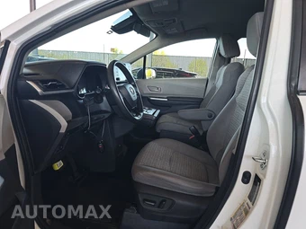 2022 Toyota Sienna LE 8-Passenger 120.5" WB - miniatura 7