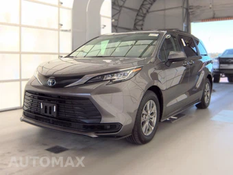 2022 Toyota Sienna LE 8-Passenger 120.5" WB