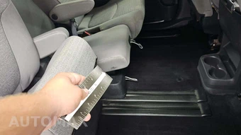2022 Toyota Sienna LE 8-Passenger 120.5" WB - miniatura 26
