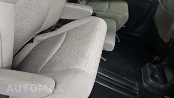 2022 Toyota Sienna LE 8-Passenger 120.5" WB - miniatura 29