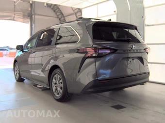 2022 Toyota Sienna LE 8-Passenger 120.5" WB - miniatura 6