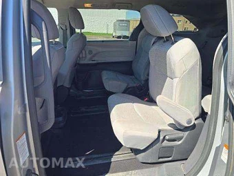2022 Toyota Sienna LE 8-Passenger 120.5" WB - miniatura 14