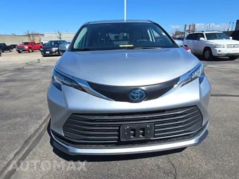 2022 Toyota Sienna LE 8-Passenger 120.5" WB - miniatura 2