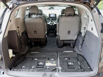 2022 Toyota Sienna Limited 7-Passenger 120.5" WB - miniatura 19