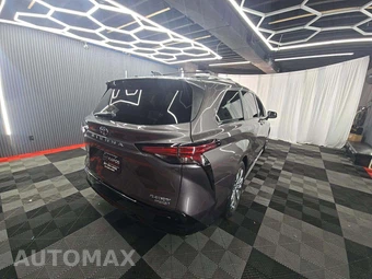 2022 Toyota Sienna Platinum 7-Passenger 120.5" WB - miniatura 3