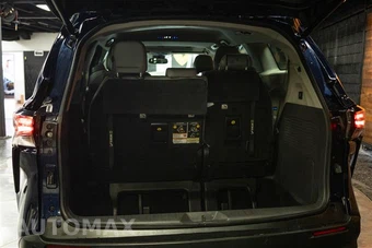 2022 Toyota Sienna XLE 7-Passenger 120.5" WB - miniatura 7