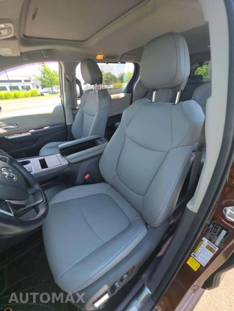 2022 Toyota Sienna XLE 7-Passenger 120.5" WB - miniatura 3