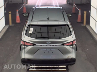 2022 Toyota Sienna XLE 7-Passenger 120.5" WB - miniatura 5