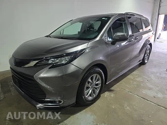 2022 Toyota Sienna XLE 7-Passenger 120.5" WB