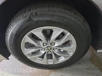 2022 Toyota Sienna XLE 7-Passenger 120.5" WB - miniatura 10