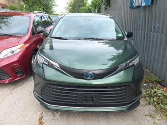 2022 Toyota Sienna XLE 7-Passenger 120.5" WB - miniatura 2