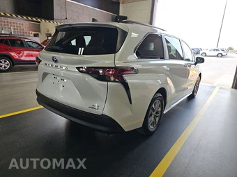 2022 Toyota Sienna XLE 7-Passenger 120.5" WB - miniatura 4
