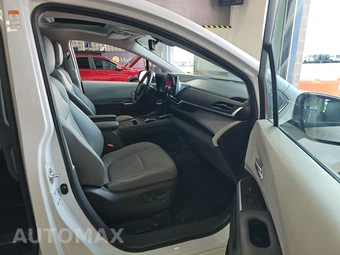 2022 Toyota Sienna XLE 7-Passenger 120.5" WB - miniatura 8