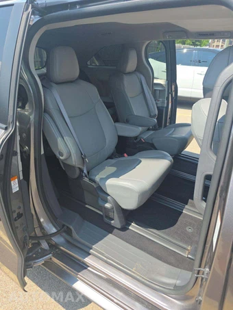 2022 Toyota Sienna XLE 7-Passenger 120.5" WB - miniatura 17