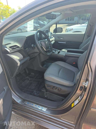 2022 Toyota Sienna XLE 7-Passenger 120.5" WB - miniatura 6