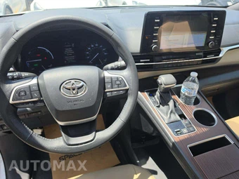 2022 Toyota Sienna XLE 8-Passenger 120.5" WB - miniatura 10