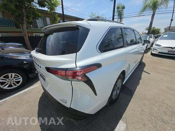 2022 Toyota Sienna XLE 8-Passenger 120.5" WB - miniatura 3