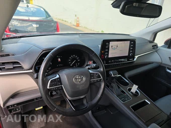 2022 Toyota Sienna XLE 8-Passenger 120.5" WB - miniatura 11