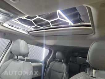 2022 Toyota Sienna XLE 8-Passenger 120.5" WB - miniatura 8