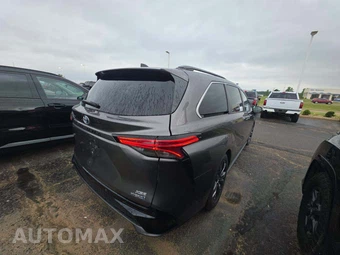 2022 Toyota Sienna XSE 7-Passenger 120.5" WB - miniatura 3