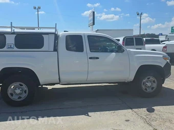 2022 Toyota Tacoma SR - miniatura 5