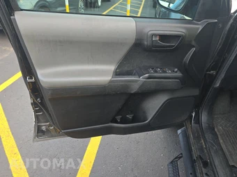 2022 Toyota Tacoma SR Crew Cab Medium Bed - miniatura 9