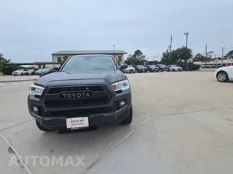 2022 Toyota Tacoma SR Crew Cab Medium Bed - miniatura 2