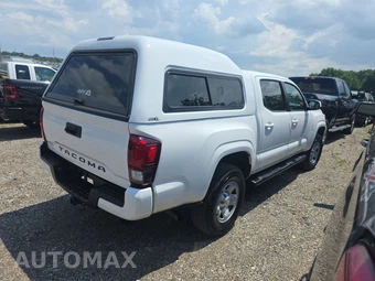 2022 Toyota Tacoma SR Crew Cab Medium Bed - miniatura 4