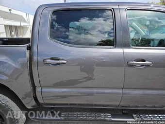 2022 Toyota Tacoma SR Crew Cab Medium Bed - miniatura 16