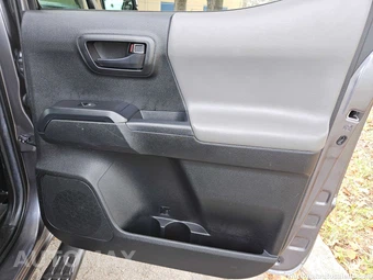 2022 Toyota Tacoma SR Crew Cab Medium Bed - miniatura 30
