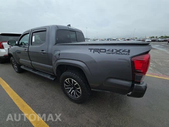 2022 Toyota Tacoma SR Crew Cab Medium Bed - miniatura 6