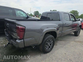 2022 Toyota Tacoma SR5 Crew Cab Long Bed - miniatura 3