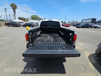 2022 Toyota Tacoma SR5 Crew Cab Medium Bed - miniatura 16