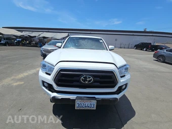 2022 Toyota Tacoma SR5 Crew Cab Medium Bed - miniatura 2