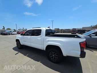 2022 Toyota Tacoma SR5 Crew Cab Medium Bed - miniatura 6