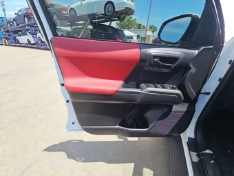 2022 Toyota Tacoma SR5 Crew Cab Medium Bed - miniatura 9