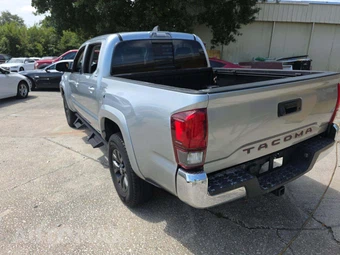 2022 Toyota Tacoma SR5 Crew Cab Medium Bed - miniatura 2