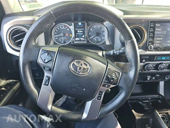 2022 Toyota Tacoma SR5 Crew Cab Medium Bed - miniatura 10