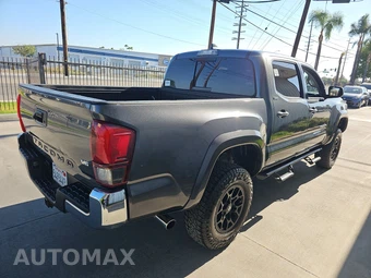 2022 Toyota Tacoma SR5 Crew Cab Medium Bed - miniatura 4