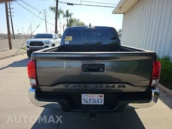 2022 Toyota Tacoma SR5 Crew Cab Medium Bed - miniatura 5