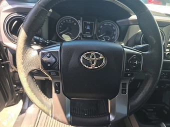 2022 Toyota Tacoma SR5 Crew Cab Medium Bed - miniatura 10