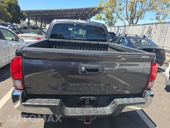 2022 Toyota Tacoma SR5 Crew Cab Medium Bed - miniatura 5