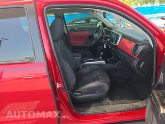 2022 Toyota Tacoma SR5 Crew Cab Medium Bed - miniatura 8