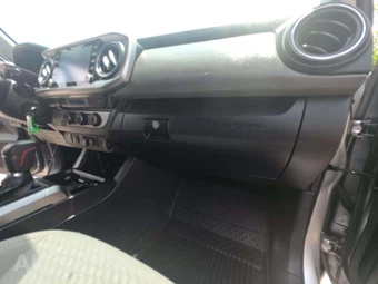 2022 Toyota Tacoma SR5 Crew Cab Medium Bed - miniatura 16