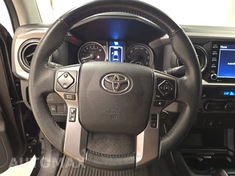 2022 Toyota Tacoma SR5 Crew Cab Medium Bed - miniatura 10