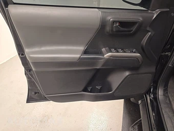 2022 Toyota Tacoma SR5 Crew Cab Medium Bed - miniatura 9