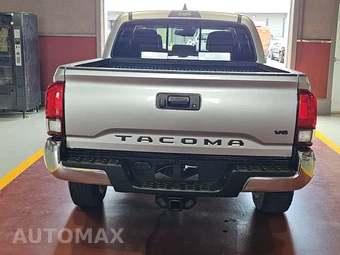2022 Toyota Tacoma SR5 Crew Cab Medium Bed - miniatura 16