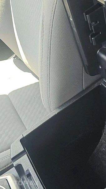 2022 Toyota Tacoma SR5 Crew Cab Medium Bed - miniatura 25